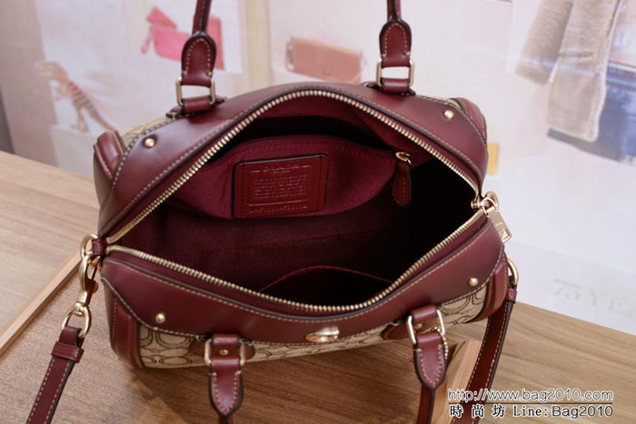 COACH蔻馳 最新款 coachF38112女包 C字復古LOGO 小號波士頓 小號斜跨枕頭包  Chz1615